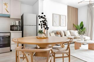 Serene Canal View 1BR at Yas Island - Yas Island - 6