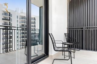 Canal View 1BR at Yas Island - Cozy Stay Near Yas Mall & Ferrari World - Yas Island - 6