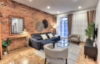 Spacious Apartment in the Plateau with Parking - Montreal - 0