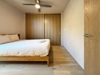 Luxe 4-Bedroom Wellness Retreat with Pool - Austin - 1