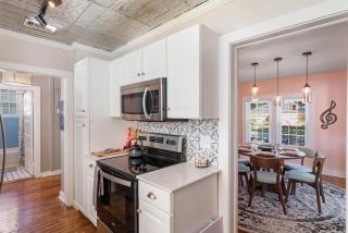 Sanford's Haven, 3 Bedroom, Sleeps 7 - Sanford - 1