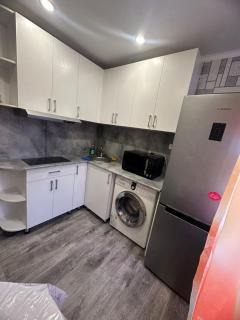 Уютная 1-комнатная квартира - 0