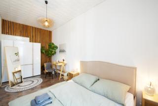 Symphony Apartment - FREE Parking & Airport Taxi - Budapest - 9