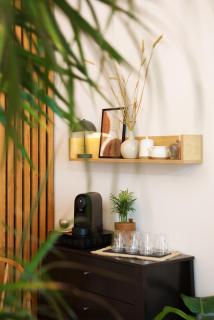 Symphony Apartment - FREE Parking & Airport Taxi - Budapest - 3
