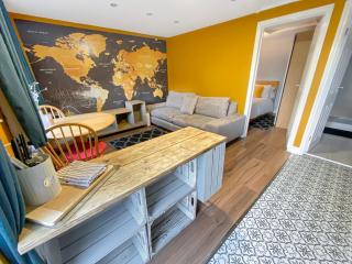 Cosy Hideaway - Home from Home - Longham - 7