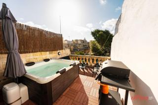 A pretty Holiday Home in a Traditional Village - Rabat - 9
