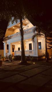 The BrickHouse Gallery And Library - Port Harcourt - 0