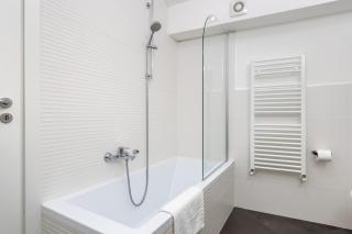 V-Home nel Centro del Quadrilatero con 2 Camere da Letto - Turim - 1
