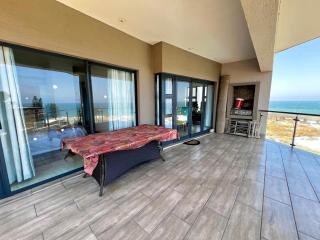 Whale Rock Unit 8 Margate - 7