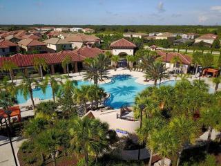 Beautiful 6 Bedroom 5 bath Villa with a pool-320 - 4