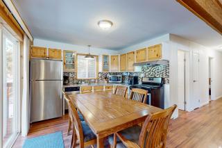 Lipan Lodge - South Lake Tahoe - 3