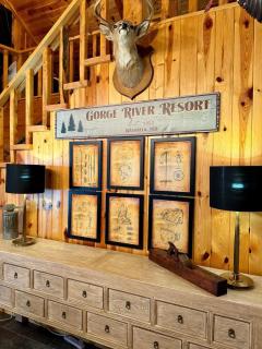 Rustic 5 Bedroom Gorge River Resort - - 0