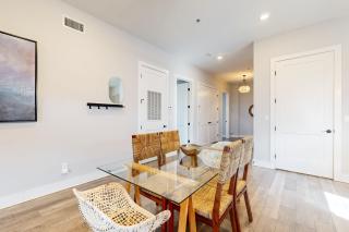 Oasis on 2nd #201 - 5