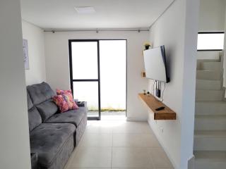 Perto da praia espaço amplo terraço, churrasqueira - 2