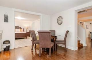 2 bedroom apartment-2 free parking -14 min to Pearson airport - Mississauga - 2