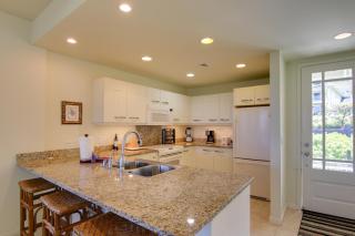 Tropical Kona Resort Townhome Patio and Ocean Views - Kailua-Kona - 5