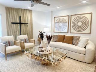 Seaside Serenity, Brand New 2 Bed 2 Bath Pool Beach Area, Tennis Pickleball 2024 Remodel - 0