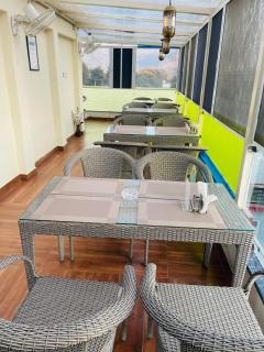 Hotel Naam Resto Bar - 1