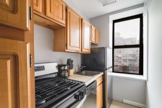 Stunning 3-Bedroom Apartment in the Heart of East Village Manhattan! - New York - 4