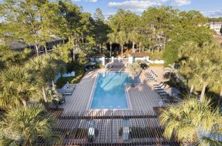 Gulf Place Residences 203 - 5