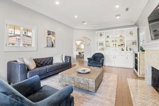 Work Family Pet Friendly Centrally Located in LA - 9