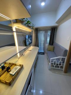 Staycation near MOA - 6