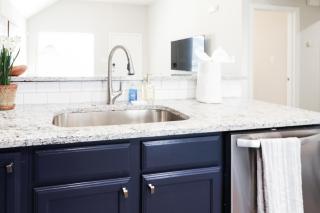 Cozy Home in the Heart of Aggieland - College Station - 2