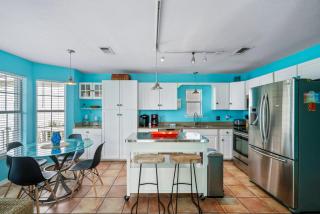 Blues Beach Bungalow - 3