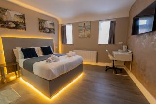 Paragraph Edmonton - Palmers Green - 0