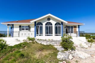 Waterside Home, Shaded Whirlpool Spa, Outdoor Dining, Smart TV, Amazon Prime - Providenciales - 3