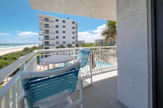 Direct Oceanfront Corner Condo, No-Drive New Smyrna Beach, Large Southern Facing Balcony - New Smyrna Beach - 6