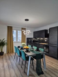 Luxsuite Still und Komfort 1 Balkon Grill TV-75 Zoll - Dinslaken - 8
