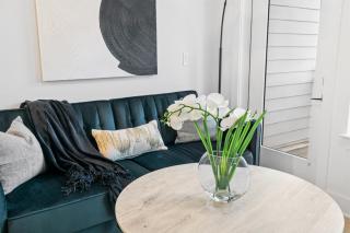Luxury 2-Bedroom Condo with Private Parking - Birmingham - 4