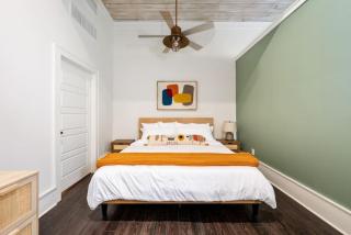 Downtown Loft - Walkable to Dining and Entertainment - 2