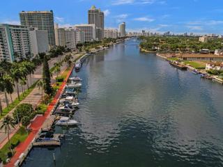 Luxury Beach Condo with Exclusive Resort Amenities 1016 - Miami Beach - 2