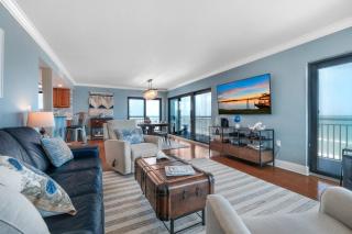 Top floor penthouse with huge balcony oceanfront views located on the no-drive beach! - New Smyrna Beach - 4