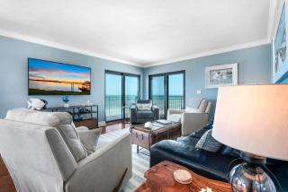 Top floor penthouse with huge balcony oceanfront views located on the no-drive beach! - New Smyrna Beach - 8