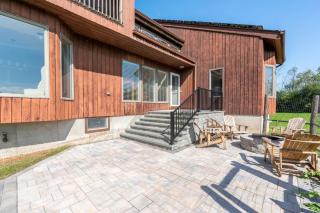The Hilltop Fenced 8-Acre Dog-Friendly Retreat - Warwick - 9