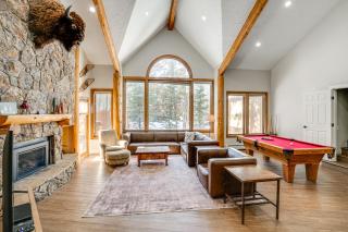 Luxury Keystone Cabin with Hot Tub, 1 Mi to Lifts! - Keystone - 7