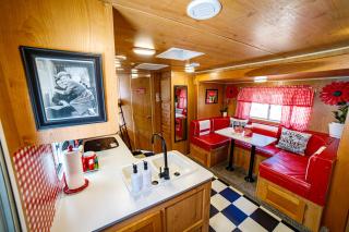 Darling Daisy Retro RV Adventure - 6