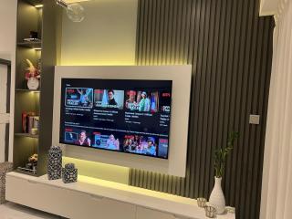 8 Boulevard Walk 'Heart of Downtown' - 2