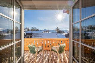 LIBORIA I Traumhafte Ferienwohnung in Aidling am Riegsee mit atemberaubendem Blick auf die majestätische Zugspitze! - 2