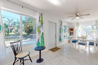Sunset Lake House - Lake Worth - 1