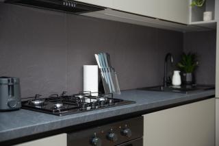 Stylish 2BR Flat with Balcony & Workspace - 2