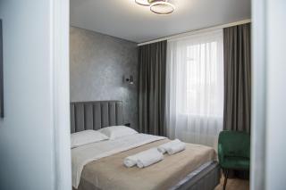 Love the Spot 2Room Complete Near Everything - 0