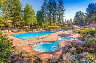 Deschutes Place Revel - Bend - 7