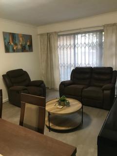 Humble Abode in a Secure Complex - Kaapstad - 2