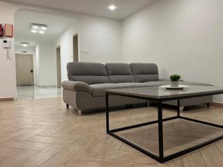 Free WiFi - 2 min walk to sea - Modern 2 BR Corner Ground Floor Apartment with large terrace balcony - Superb Location - Qawra - 5