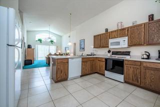 Near Disney World 4 Bd 3 Bt Home with Private Pool - Davenport - 9