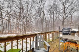 Ski, Hike, Swim and More Pocono Farms Family Home - Tobyhanna - 9